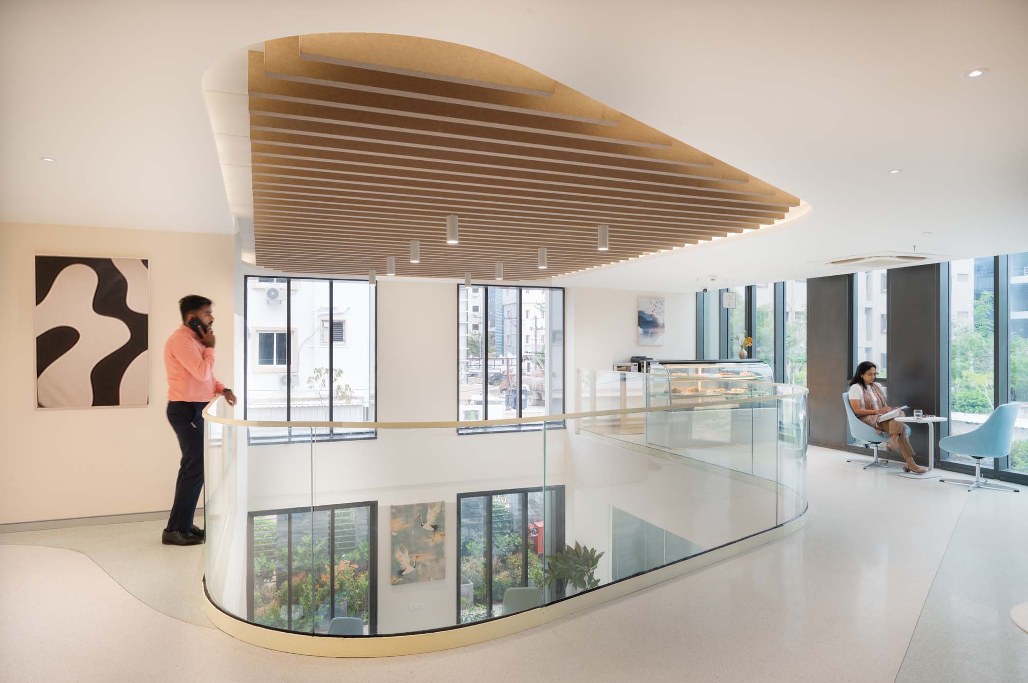 Reception lounge at RIVEA Vascular Institute