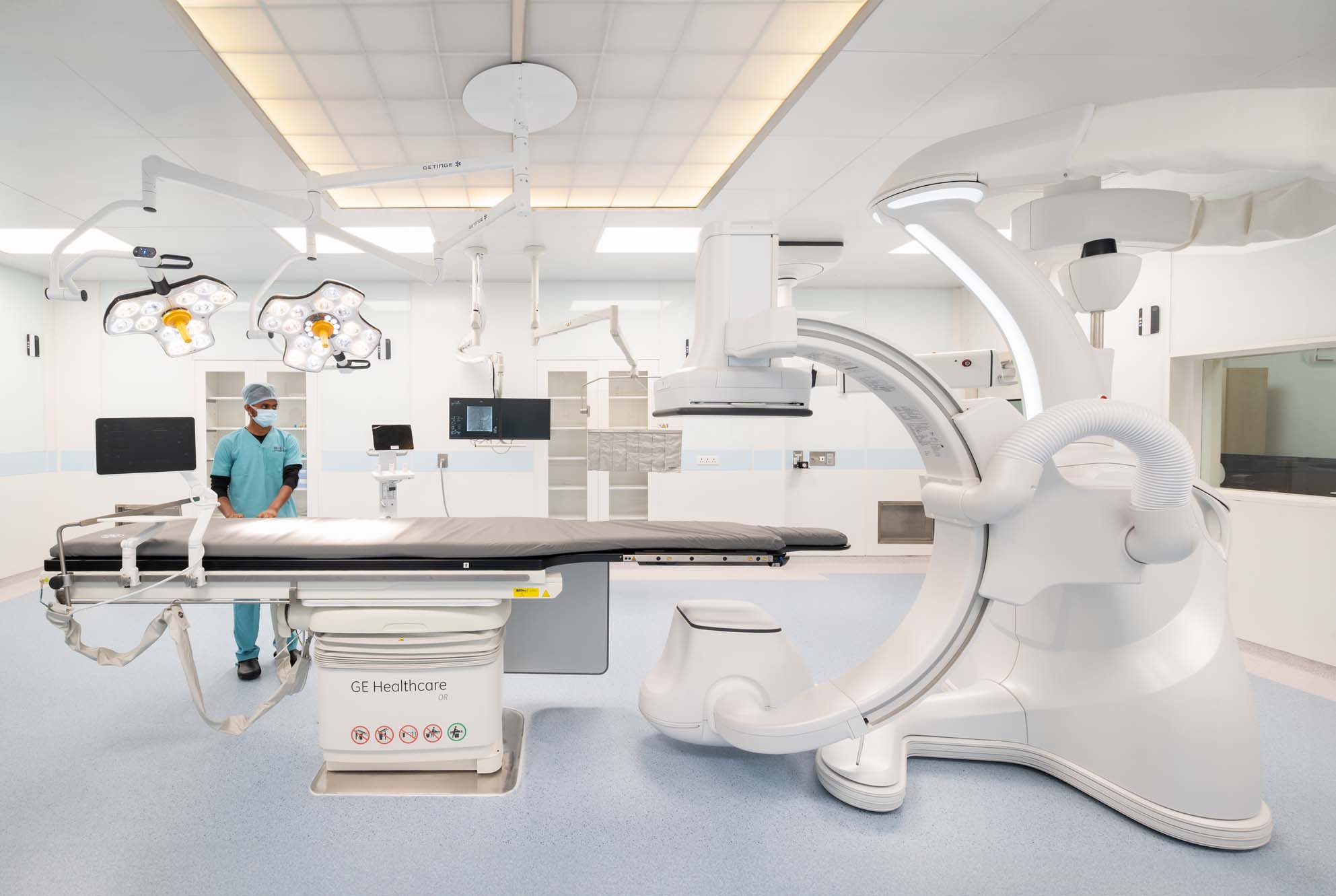 Modern operating theater at RIVEA Vascular Institute